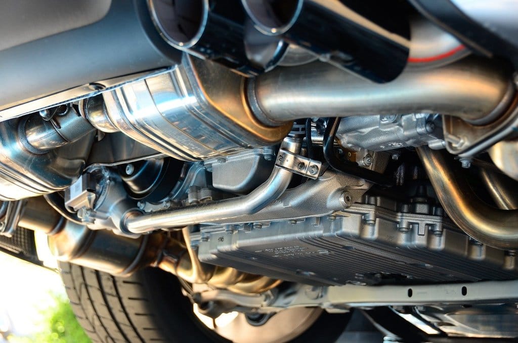 Guide pratique pour entretenir votre voiture les gestes essentiels ...