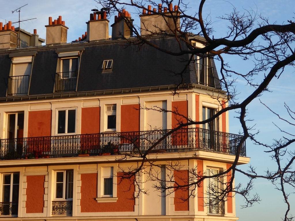 Investir dans l'immobilier ou attendre les conseils aux primo-investisseurs